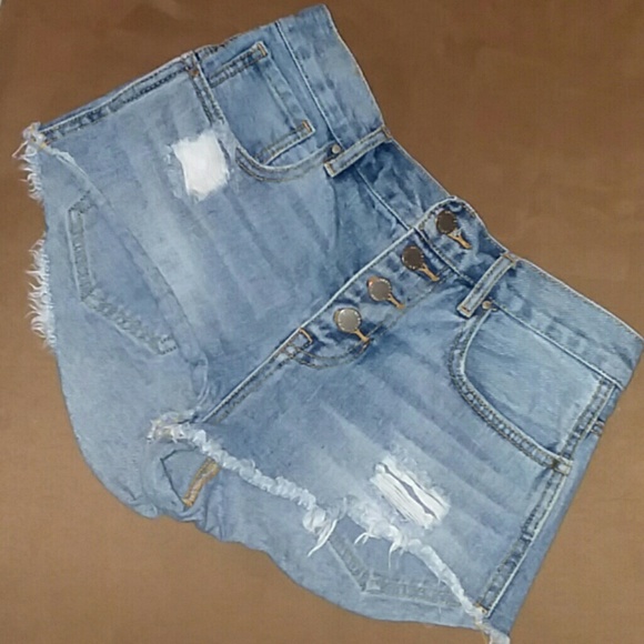 Denim Shorts - Picture 4 of 7
